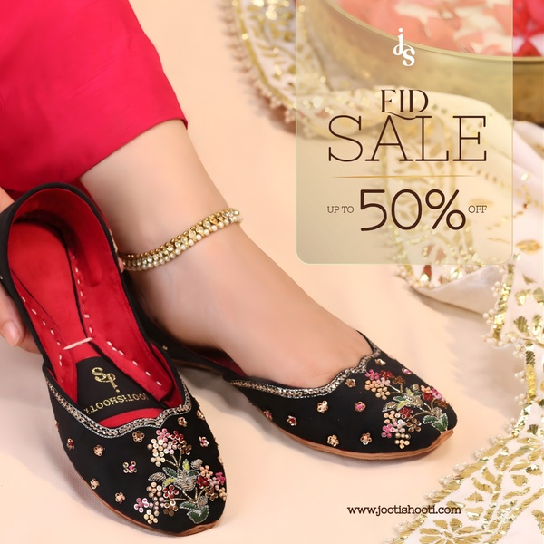 jutti shoes, embroidered flats, traditional flat shoes, ethnic shoes, embellished flats, khussa shoes, sale promotion, limited time deal, lifestyle, editorial, luxurious, warm, black, gold, pink